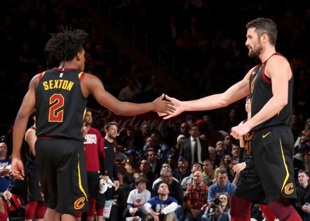 的聚光灯落 的聚光灯落